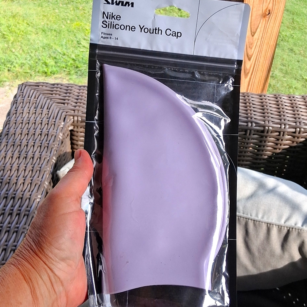 Nike Youth Light Purple Swim Cap Silicone Flex.Ages 8 to 14